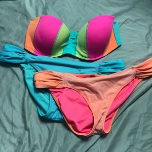 Victoria’s Secret Bikini Set 1 Top & 2 Bottoms